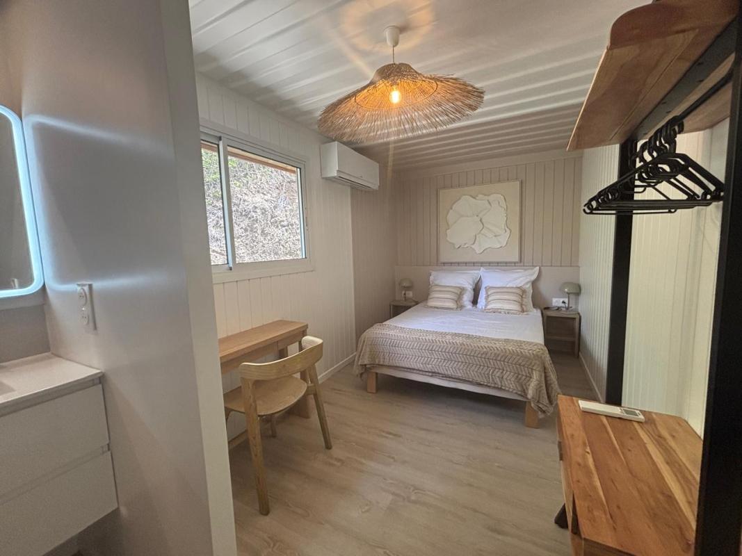 Location-5 suites-diamant-10 personnes-chambre 1 lit